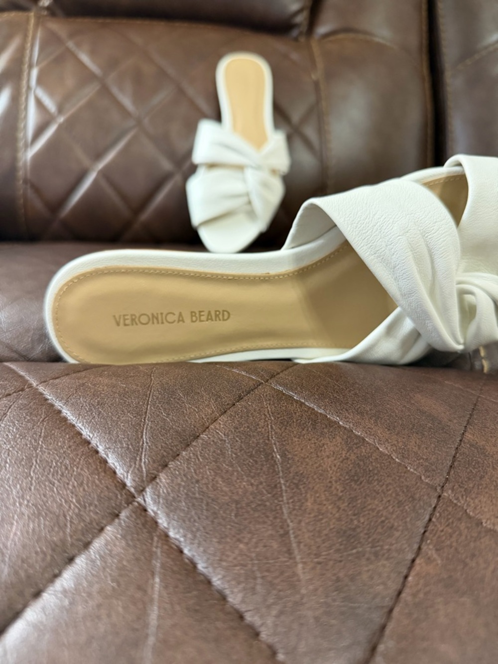 Veronica Beard White Leather Knotted Slide Sandals - Picture 9 of 11